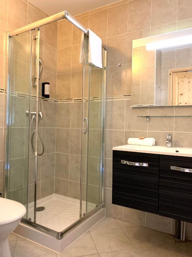 Hotel Lac Bleu 1650 Сен-Франсуа-Лоншам Екстер'єр фото