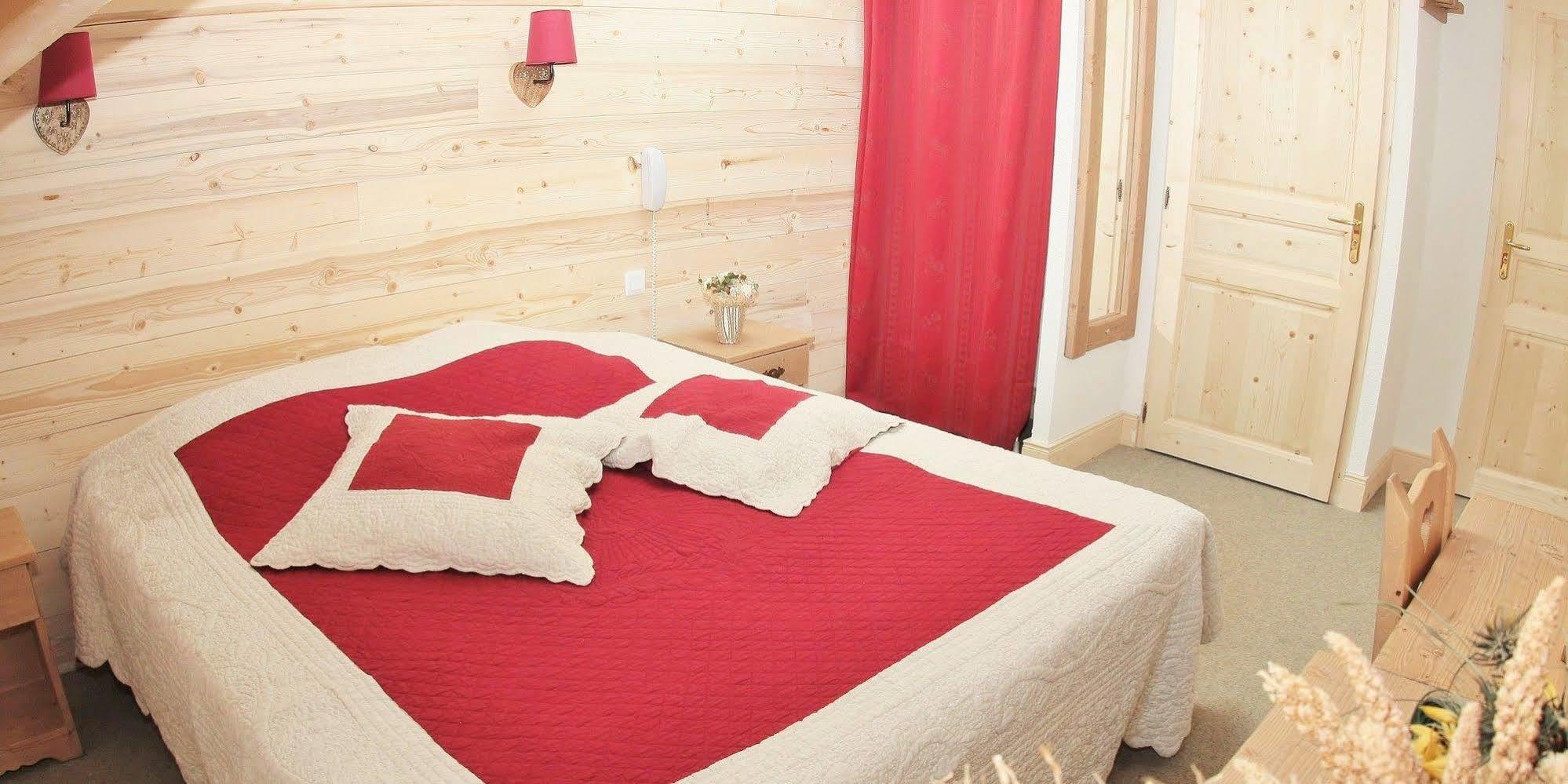 Hotel Lac Bleu 1650 Сен-Франсуа-Лоншам Екстер'єр фото